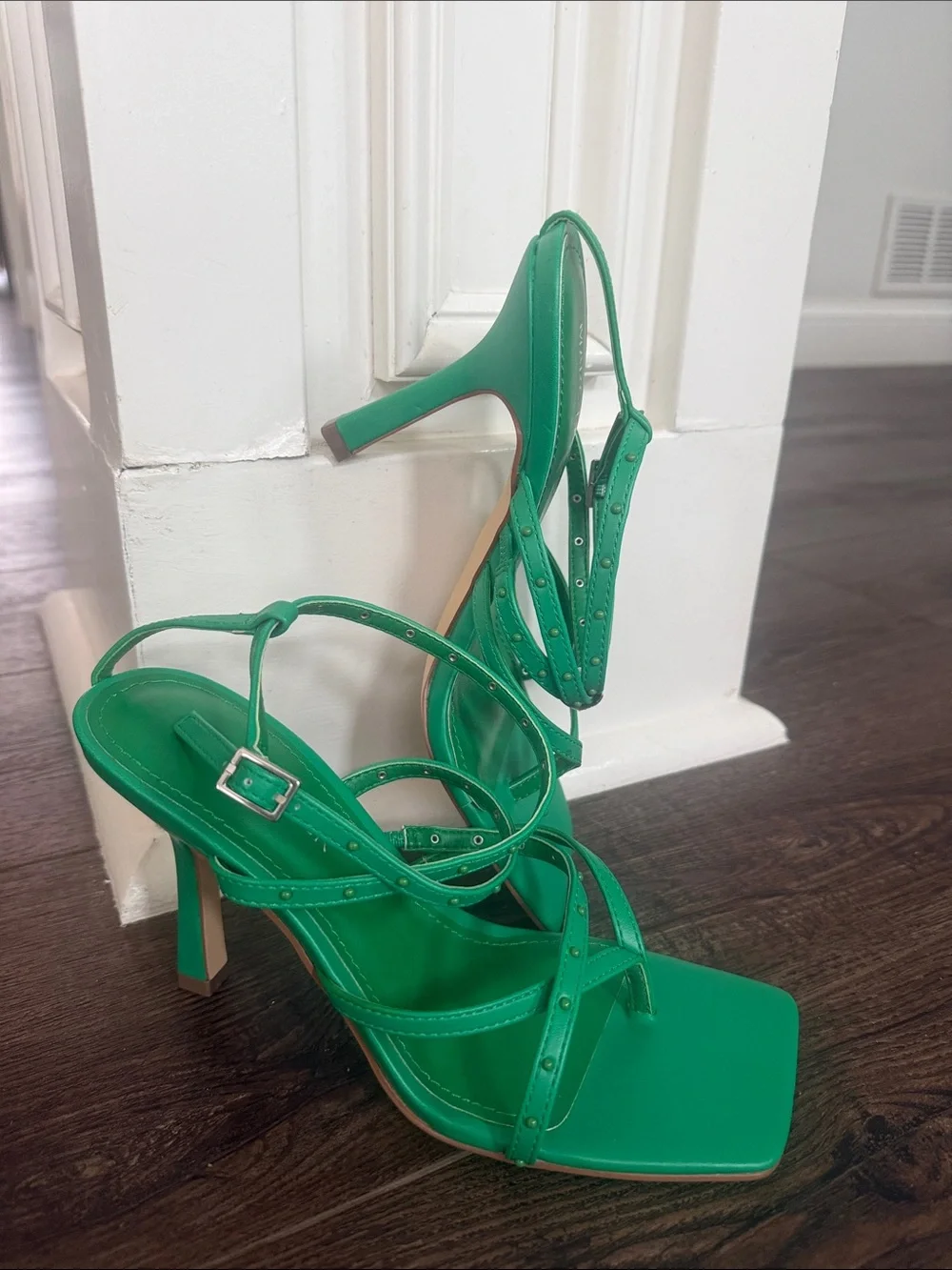 Marc Fisher New Green Strappy High Heel Sandals 7 - Picture 1 of 8